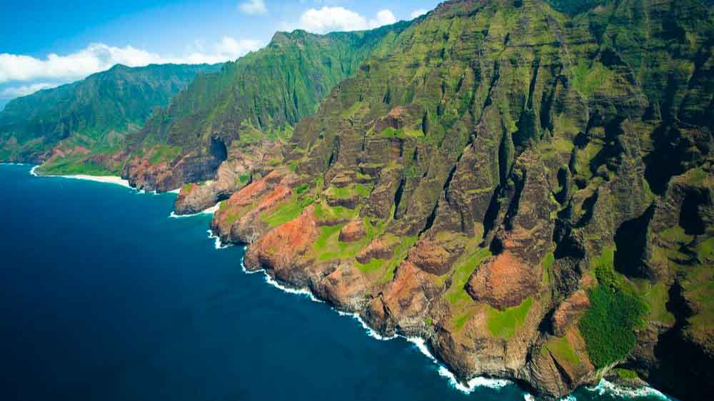 KauaÊ»i, anglicized as Kauai[a] (English: /kÉ™ËˆwaÉª.i/; Hawaiian: [kÉËˆwÉÊ”i]), is geologically the oldest of the main Hawaiian I...